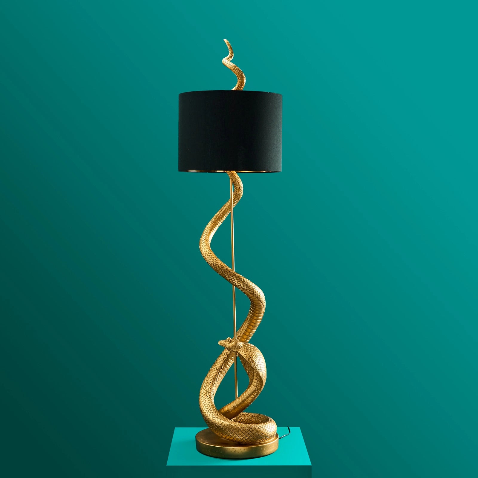 Lampadaire décorative Serpenté Or/Noir, 38 x 38 x 152 cm  Luxe minimaliste pour les intérieurs